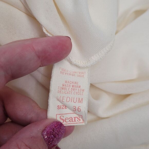 VINTAGE 70s Sears ivory embroidered long sleeve nightgown M - Picture 8 of 11